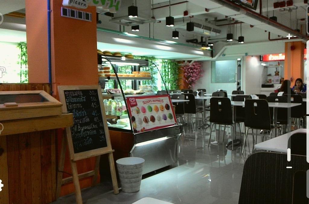 Baan Sathorn Riverfront Bangkok Room photo